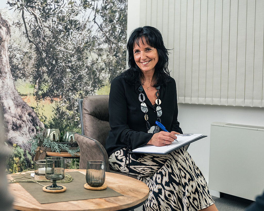 Doris Monsberger im Coaching-Gespräch mit Mitarbeiterin.